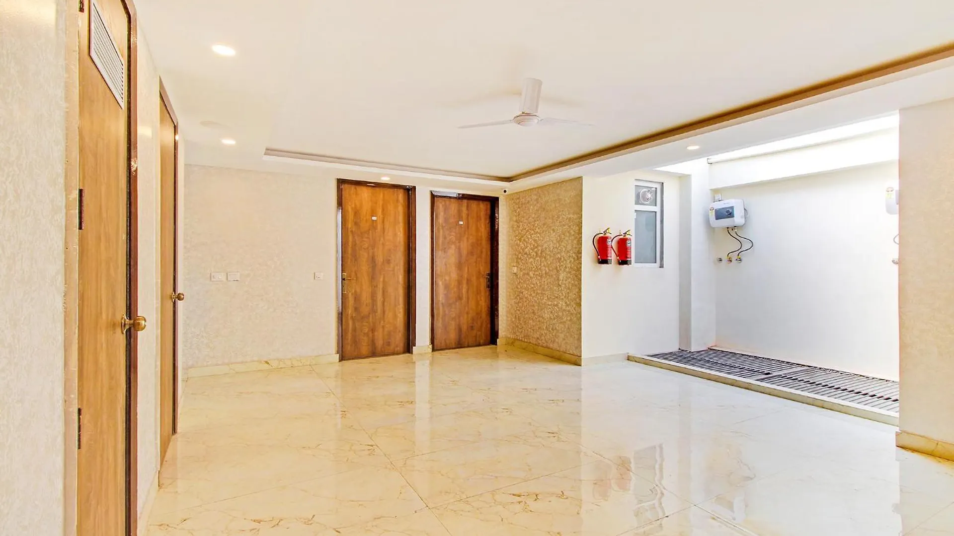 *** Hotel Fabhotel Soft Petals Gurgaon India