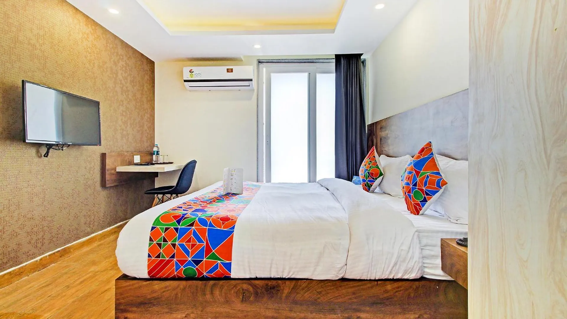 Fabhotel Soft Petals Gurgaon Hotel