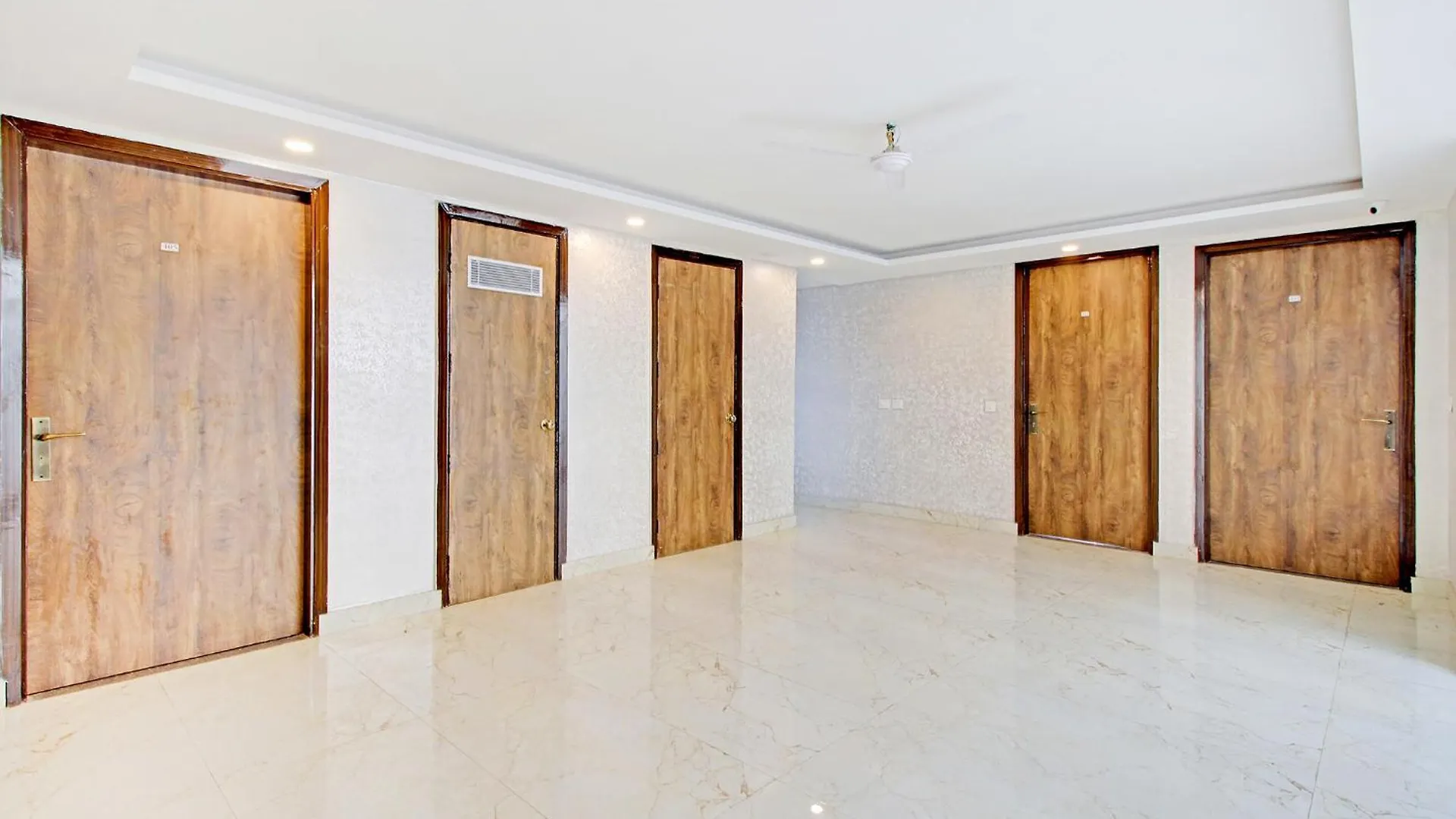 Hotel Fabhotel Soft Petals Gurgaon