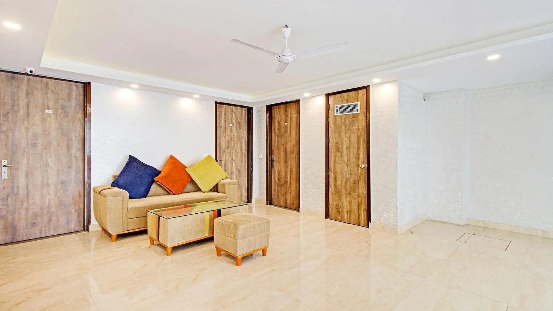 Fabhotel Soft Petals Gurgaon India